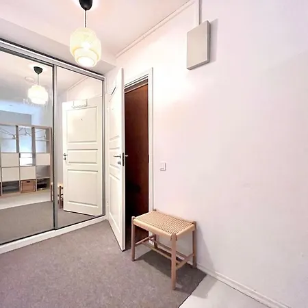 Cozy Next To Metro & Mall Διαμέρισμα